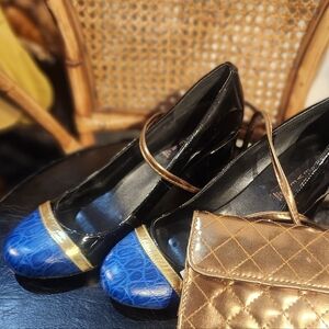 Blue and Gold on Shiny BlackWomen Heels Pumps By Steve Madden Size 9